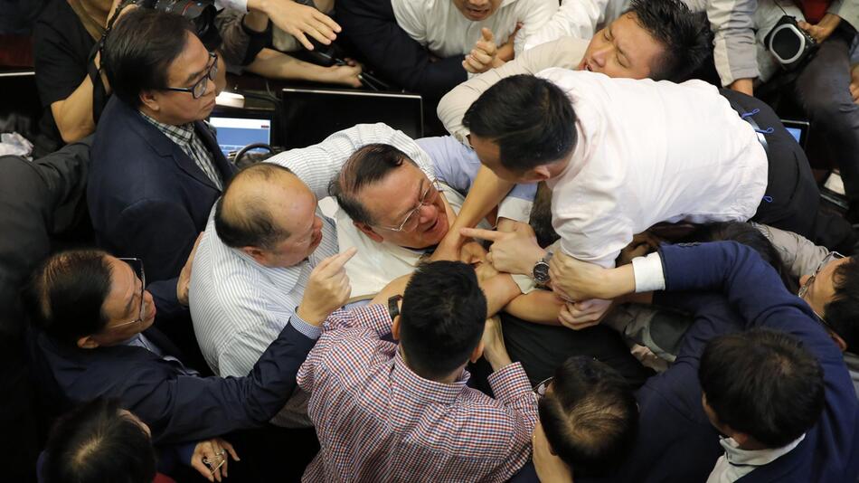 Auseinandersetzung, Parlament, Hongkong, Streit, Schlägerei