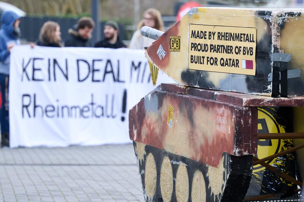 Mitgliederversammlung Borussia Dortmund - Protest