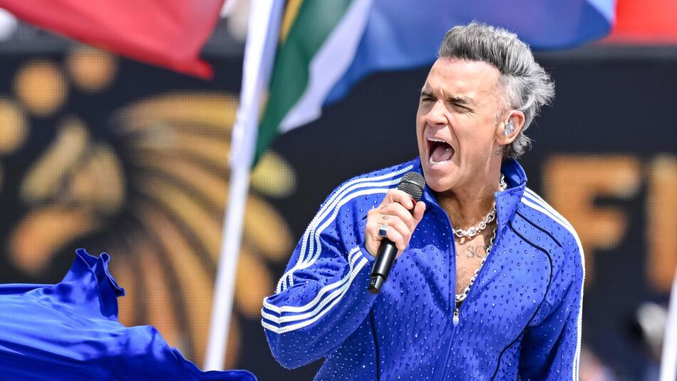 Rätsel um weißen Krümel: Robbie Williams klärt auf
