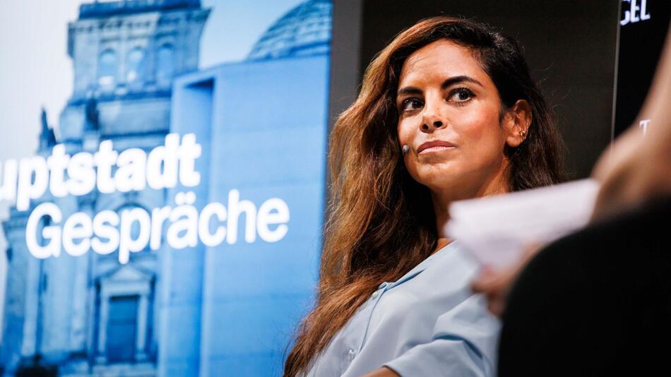 Collien Fernandes in ungewohnter Rolle