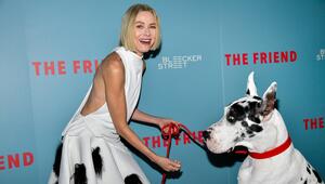 Naomi Watts und Dogge Bling