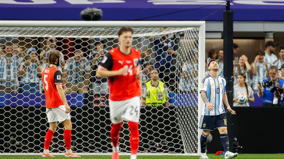 Riesenglück für Österreich! Messi vergibt Elfmeter