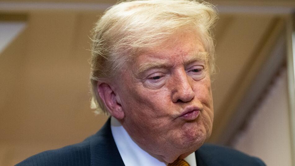 "EU wird hohen Preis zahlen": Trump droht Brüssel mit drastischen Gegenzöllen