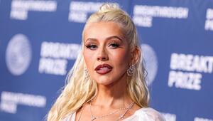 Der Film "Christina Aguilera: Christmas in Paris" kommt bald in die Kinos.