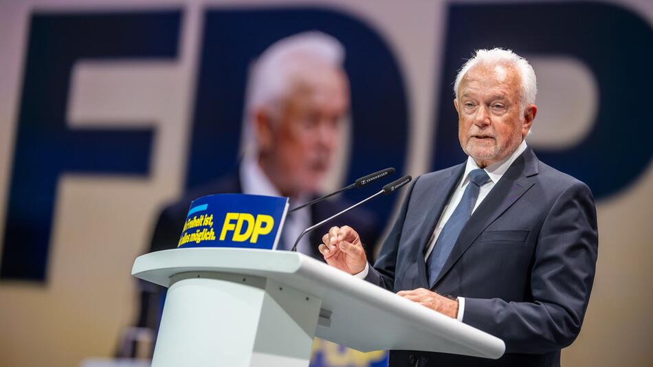 Trotz überraschender Gegenkandidatur: Kubicki zum neuen FDP-Chef gewählt