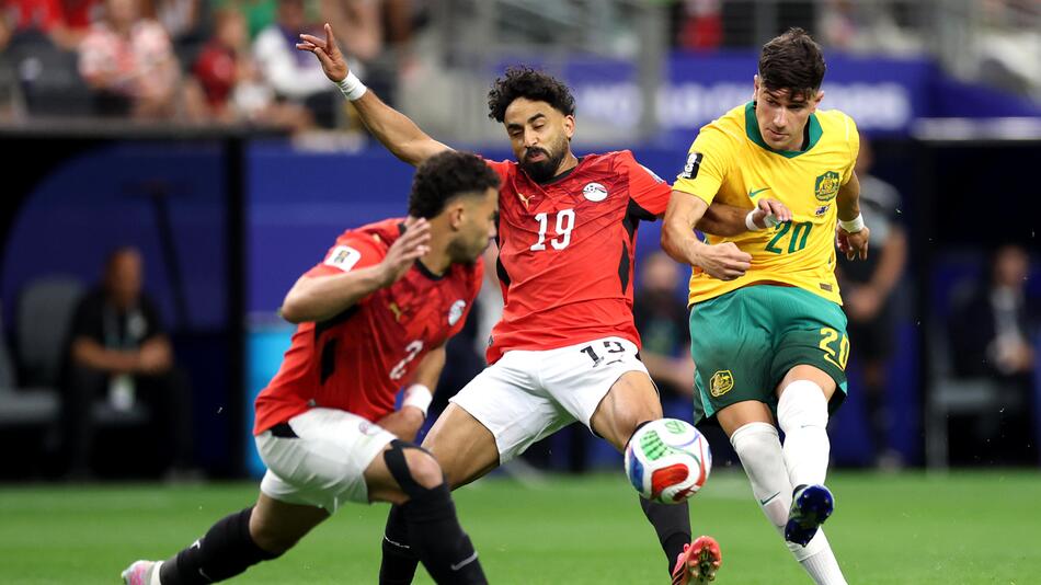 Riesenchance für Australien nach fünf Minuten!