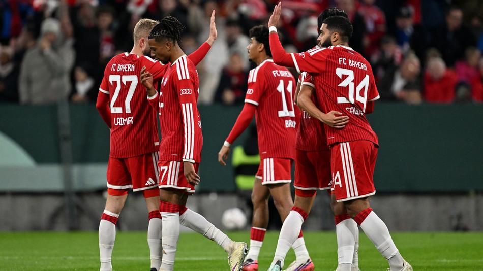 Wilder Start in München: Bayern und Magdeburg treffen früh