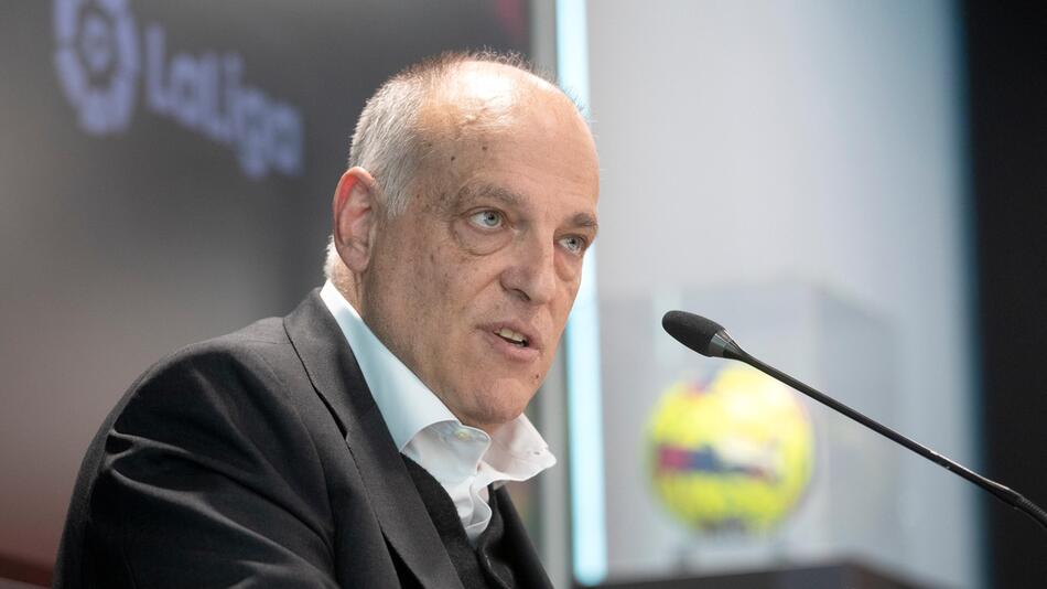 Javier Tebas steht als Präsident der spanischen Liga vor