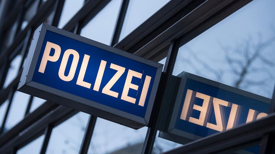 Schriftzug Polizei