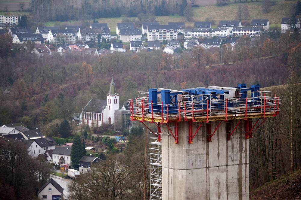 Baustelle der A45-Talbrücke bei Lüdenscheid