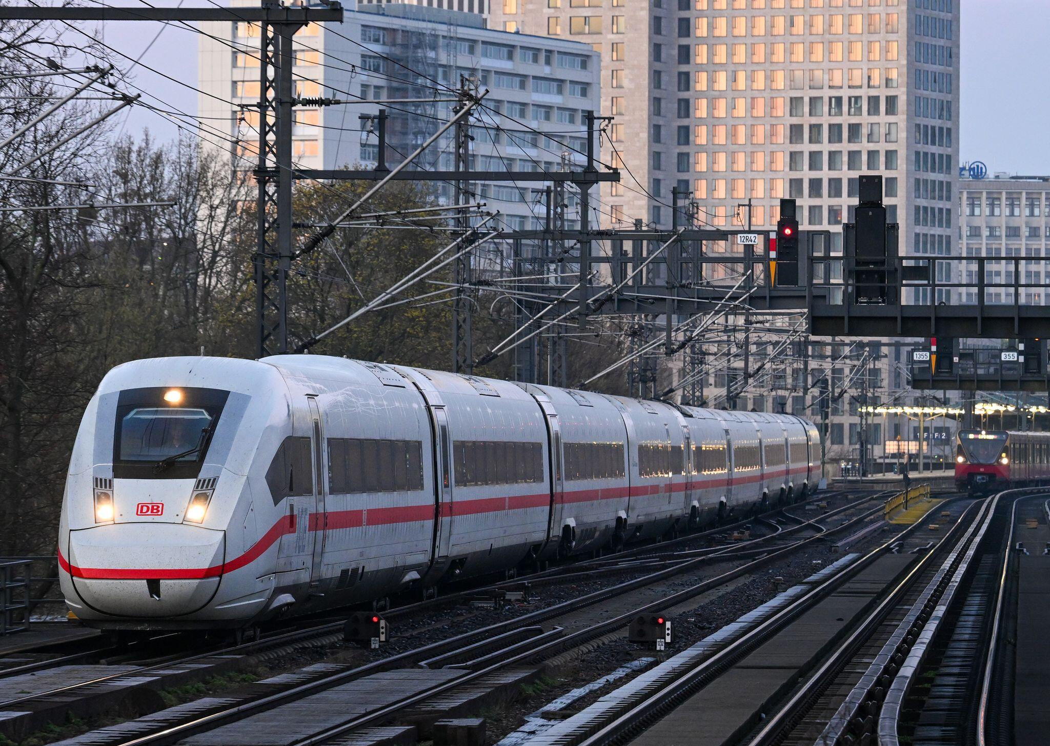 Baustelle auf der Stadtbahn - Wie Fahrgäste ans Ziel kommen