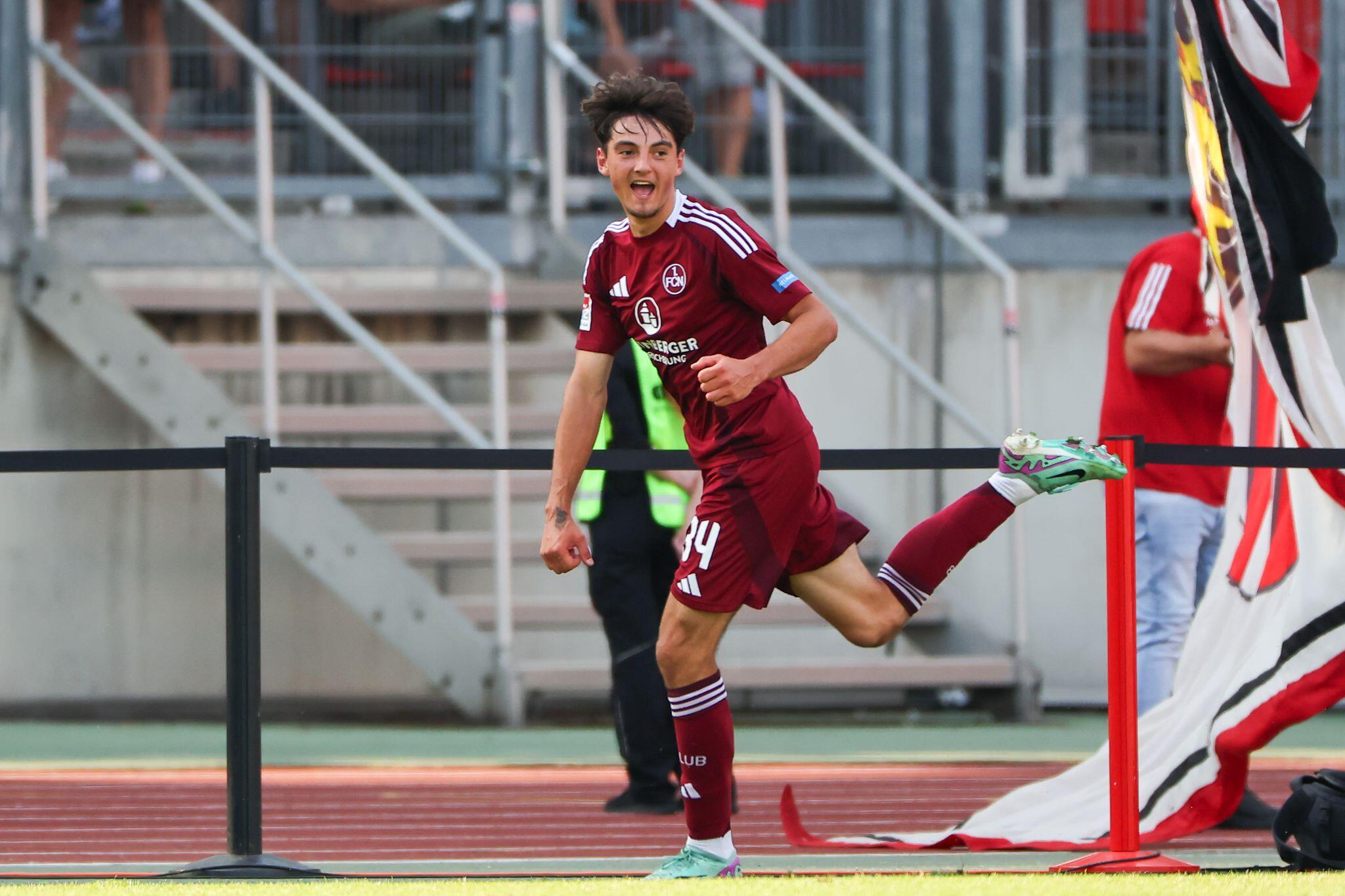 1. FC Nürnberg gibt Offensivspieler Forkel nach Erfurt ab