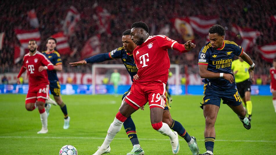 Wilder Start in zweite Halbzeit: Chancen für Bayern und Arsenal