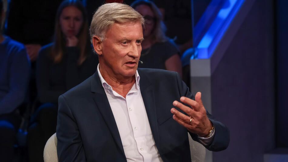 Von Beusts Ufo-Vergleich zum Umgang mit der AfD punktet beim Publikum