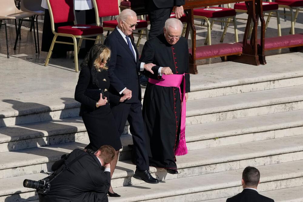 Papst Franziskus gestorben - Beisetzung