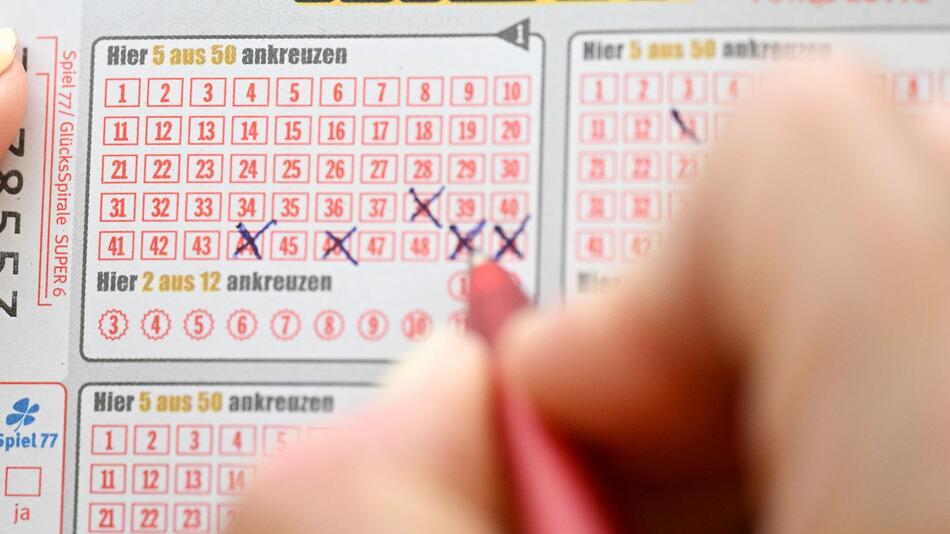 120 Millionen Euro bleiben im Eurojackpot