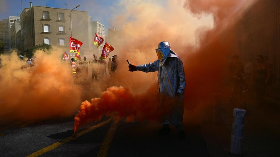 Protesttag gegen die französische Regierung