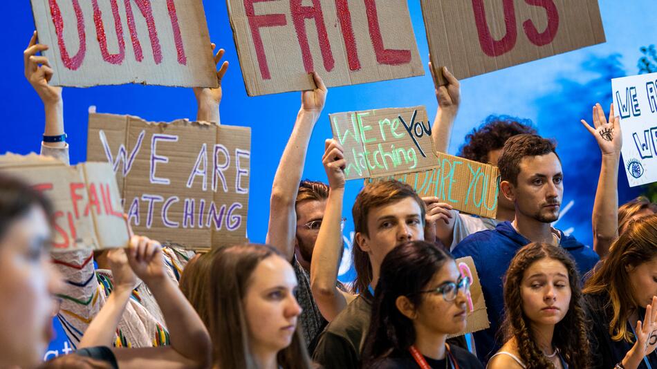 Jugendliche demonstrieren für mehr Klimaschutz