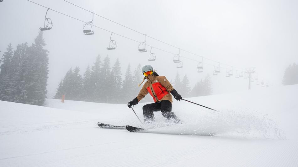 Skifahrerin in Garmisch-Partenkirchen