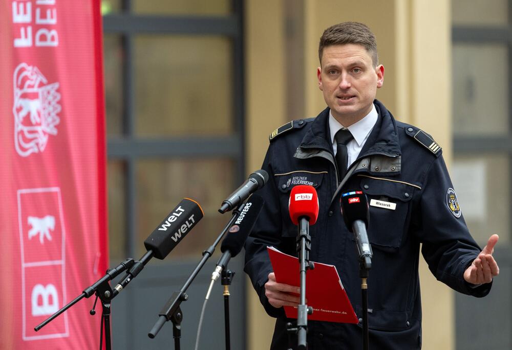 Pressekonferenz Berliner Feuerwehr vor Silvester