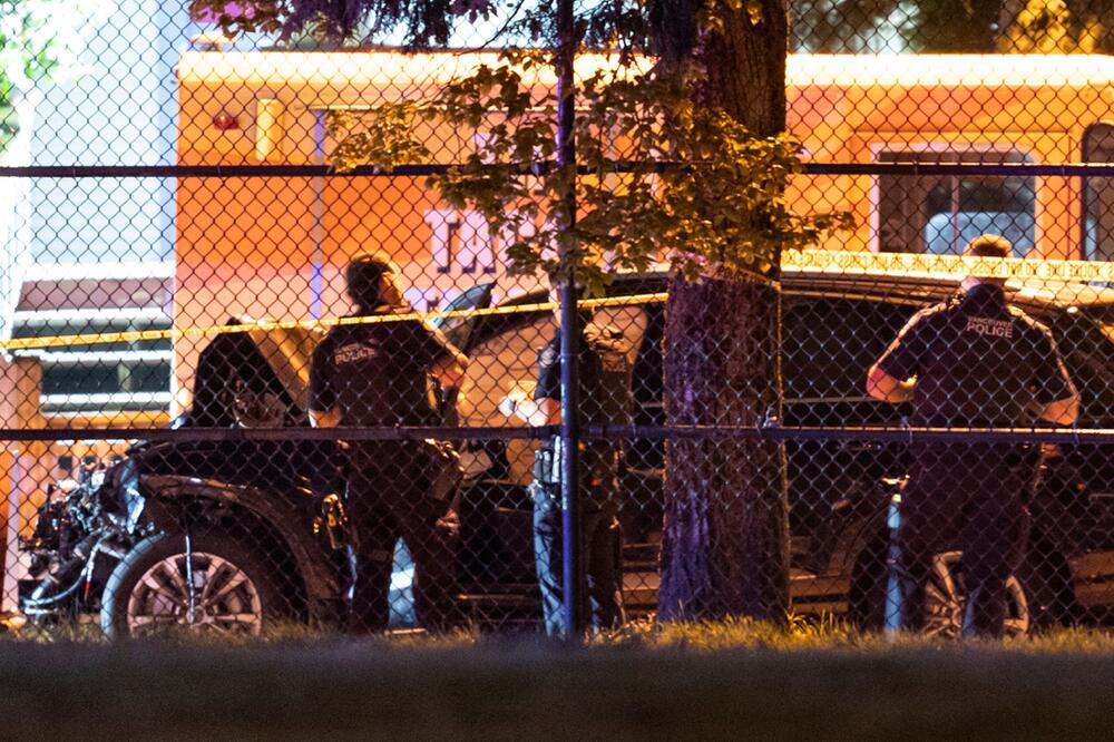 Auto fährt in Menge - mehrere Tote in Kanada