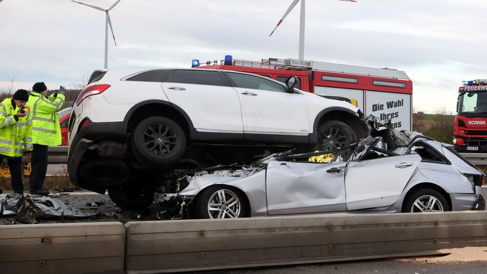 Schwerer Verkehrsunfall auf der A4