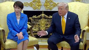 Bizarre Szene: Trump provoziert Japans Regierungschefin mit Pearl-Harbor-Vergleich