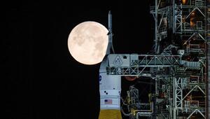 Raktensystem "Artemis 2" auf Weltraumbahnhof Cape Canaveral