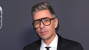 Michi Beck sitzt auf dem Stuhl bei "The Voice of Germany" und mischt jetzt auch bei "The Masked ...