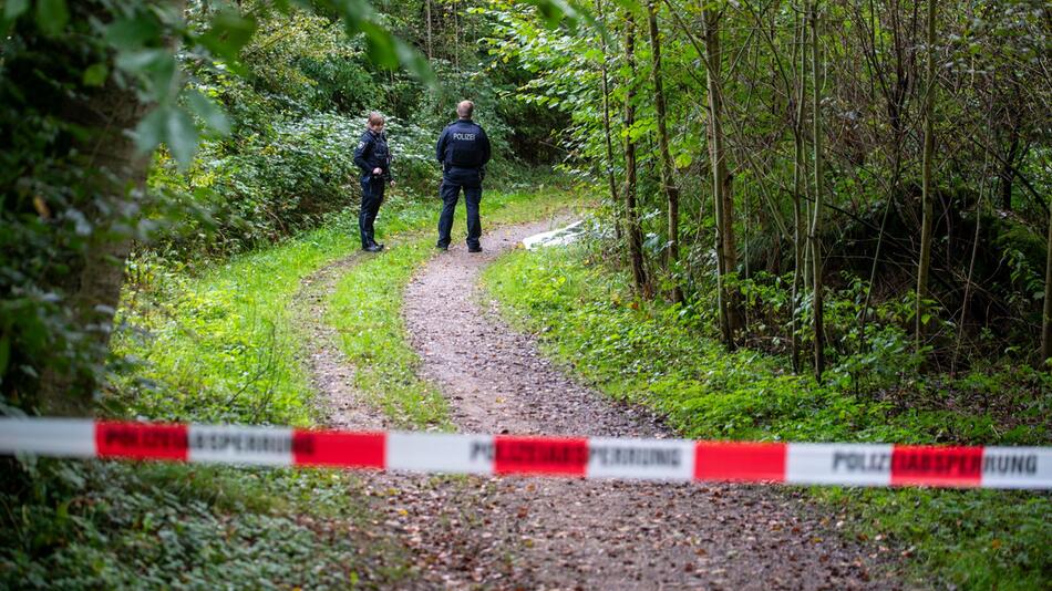 Leiche in Waldstück gefunden