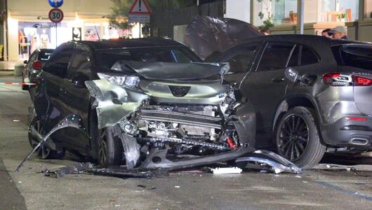 Auto rast in Fußgänger: Zwei deutsche Schülerinnen sterben