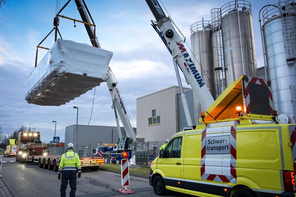 Neuer tonnenschwerer Ofen für Tiefkühlbackwaren