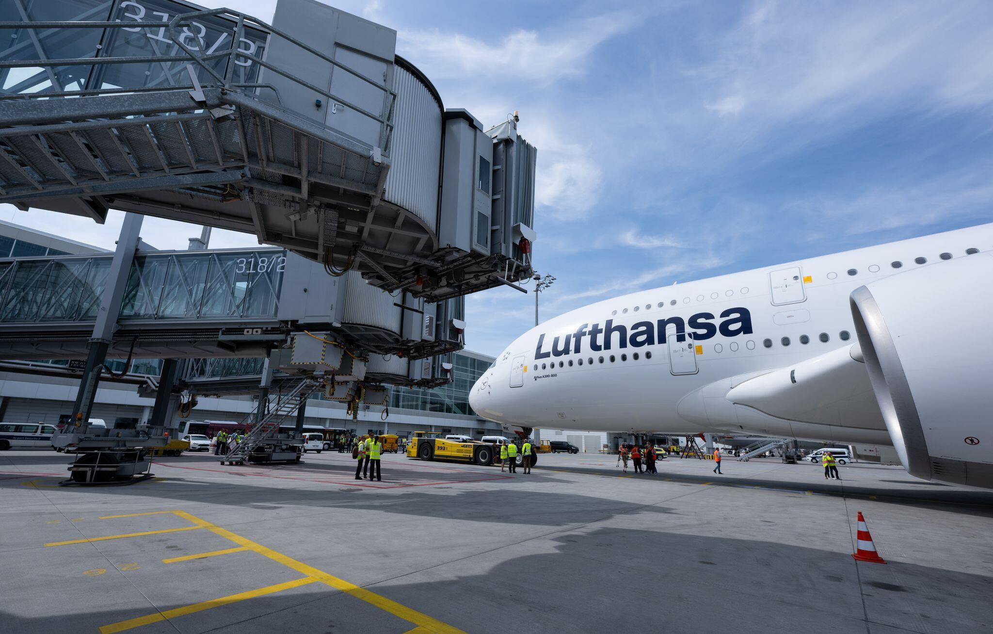 Verdi Ruft Bodenpersonal Der Lufthansa Zu Warnstreik Am Mittwoch Auf | GMX