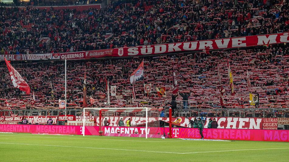 Die Südkurve in der Münchner Allianz Arena