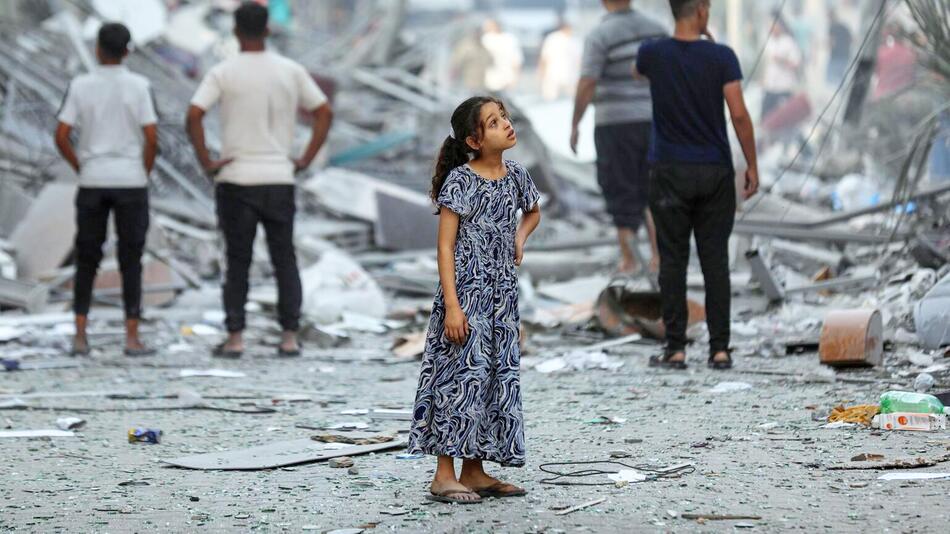 Gaza-Streifen, Mädchen zwischen Trümmern