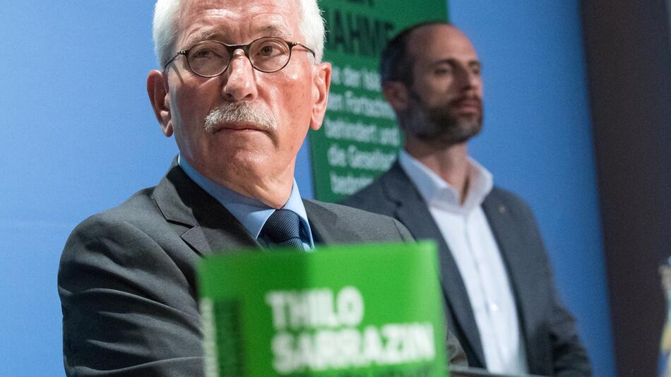 Former Berlin Senator for Finance presents new book in Berlin