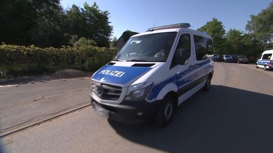 "Reichsbürger"-Gruppe verboten: Mutmaßlicher Anführer festgenommen