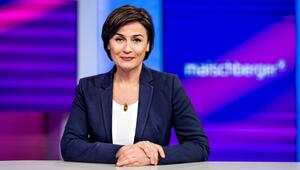Sandra Maischberger diskutiert meist dienstags und mittwochs in ihrer ARD-Talkshow mit ...