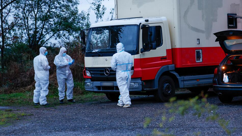 Bundesweite Fahndung nach Verdächtigem - Polizei veröffentlicht Foto