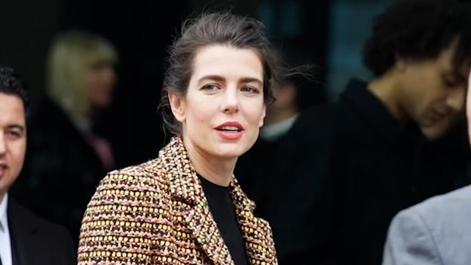 KORREKTUR! Ich bin lieber frei”: Charlotte Casiraghi spricht offen über Royal-Status