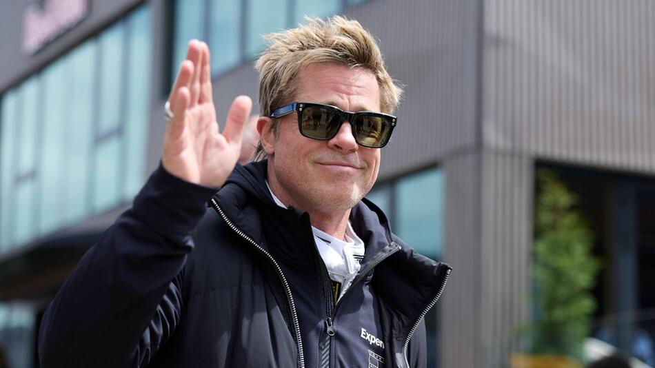 Brad Pitt hat sich in Silverstone gezeigt.