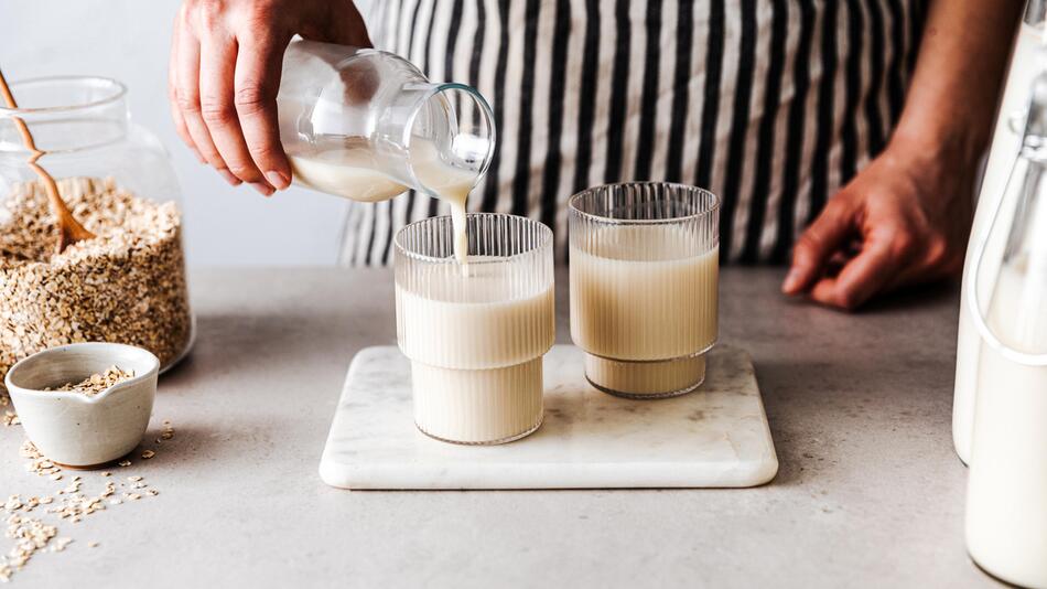 Sind Pflanzendrinks gesünder als Kuhmilch?