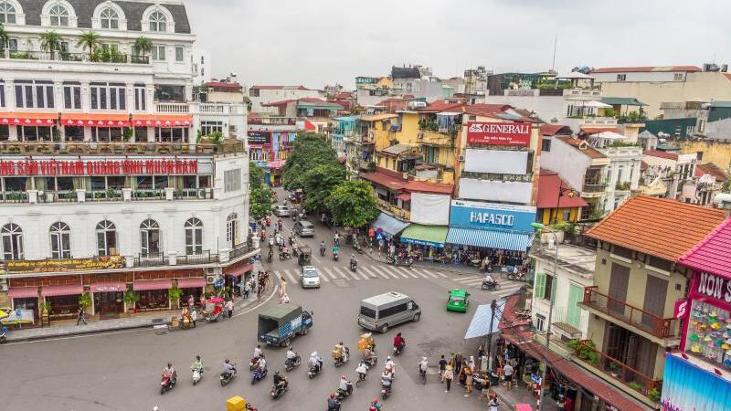 Vietnams Metropole Hanoi