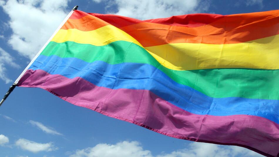 Regenbogenflagge angezündet: 16 Jahre Haft für Mann in den USA