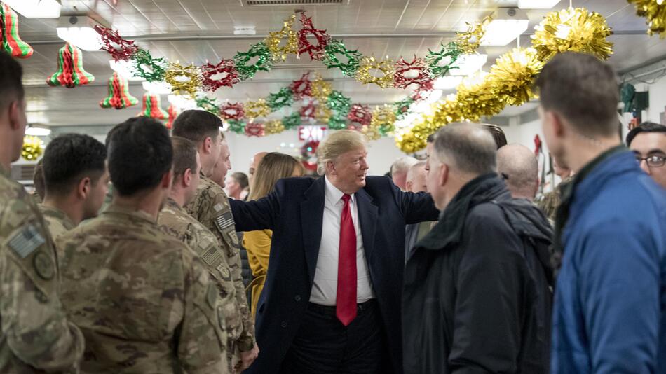 Trump und First Lady besuchen US-Truppen im Irak