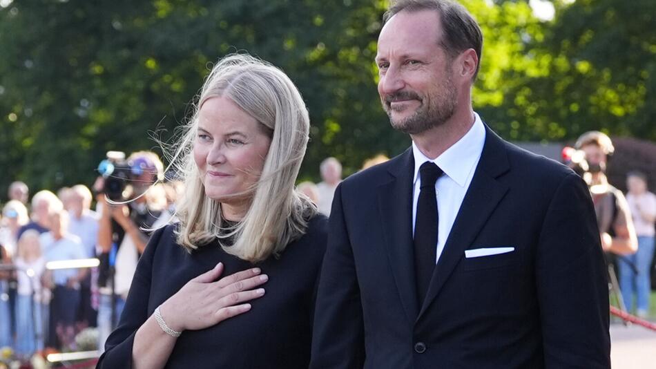 Neue Sorgen in Norwegen: Königin Mette-Marit musste ins Krankenhaus