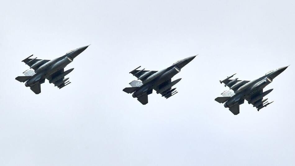US-Militär: Vergeltungsschläge gegen den Iran begonnen