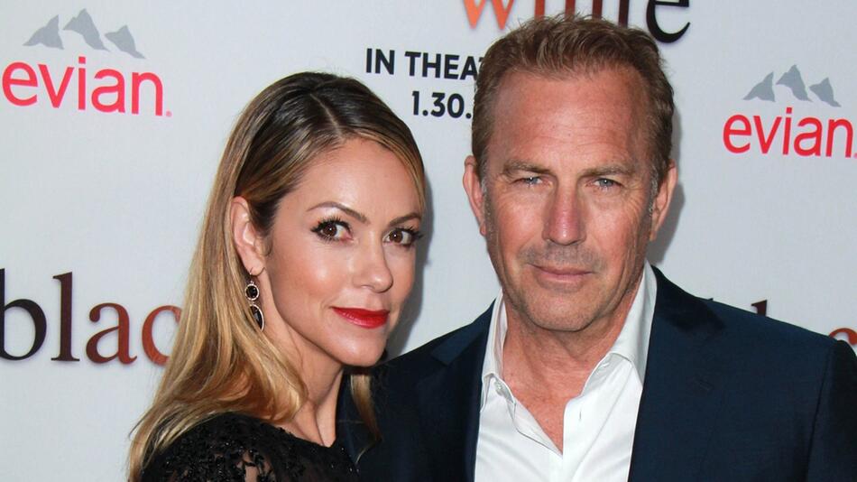 Christine Baumgartner und Kevin Costner hatten 2004 geheiratet und sind seit Anfang 2024 geschieden.