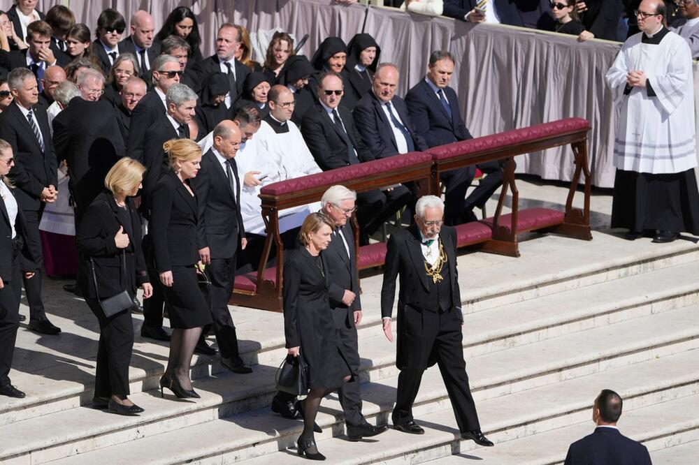 Papst Franziskus gestorben - Beisetzung
