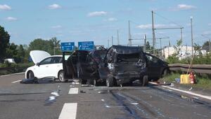 Sankt Augustin: Acht Verletzte bei Karambolage mit Flughafenbus an Stauende